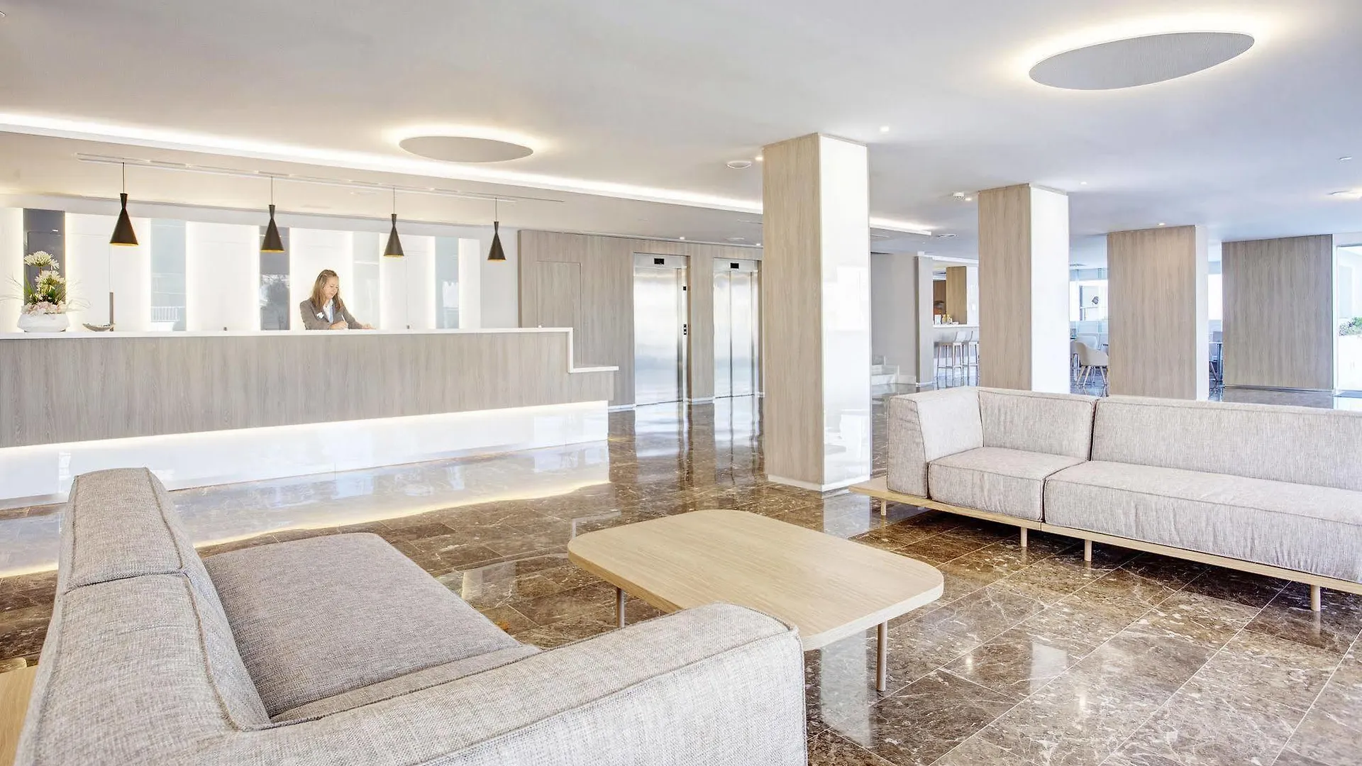 קאן פיקפורט Grupotel Farrutx מלון